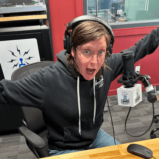 Contact Island Radio